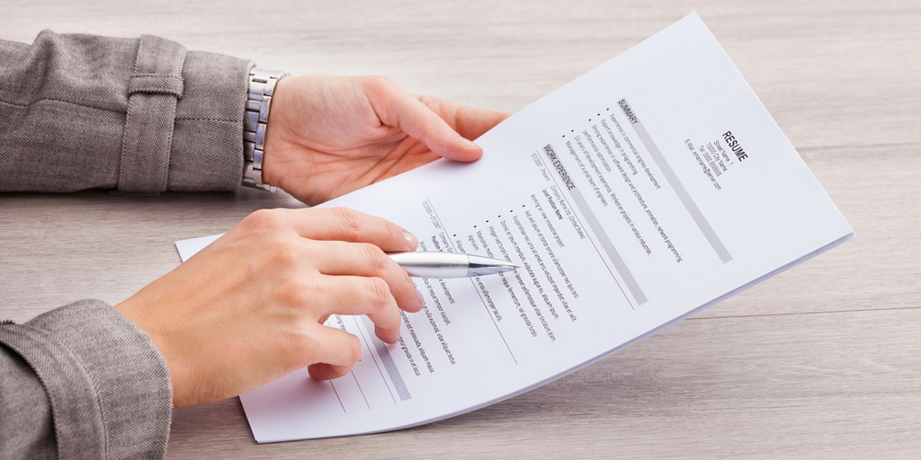 How to include references in your resume? An effective guide